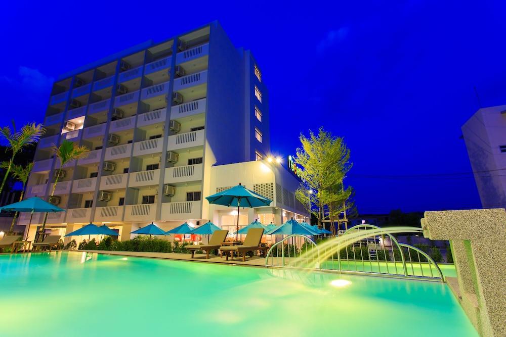 รีเซนต้าภูเก็ตสวนหลวง Hotel Phuket ภายนอก รูปภาพ