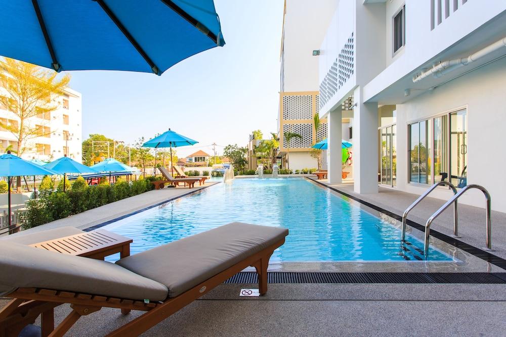 รีเซนต้าภูเก็ตสวนหลวง Hotel Phuket ภายนอก รูปภาพ
