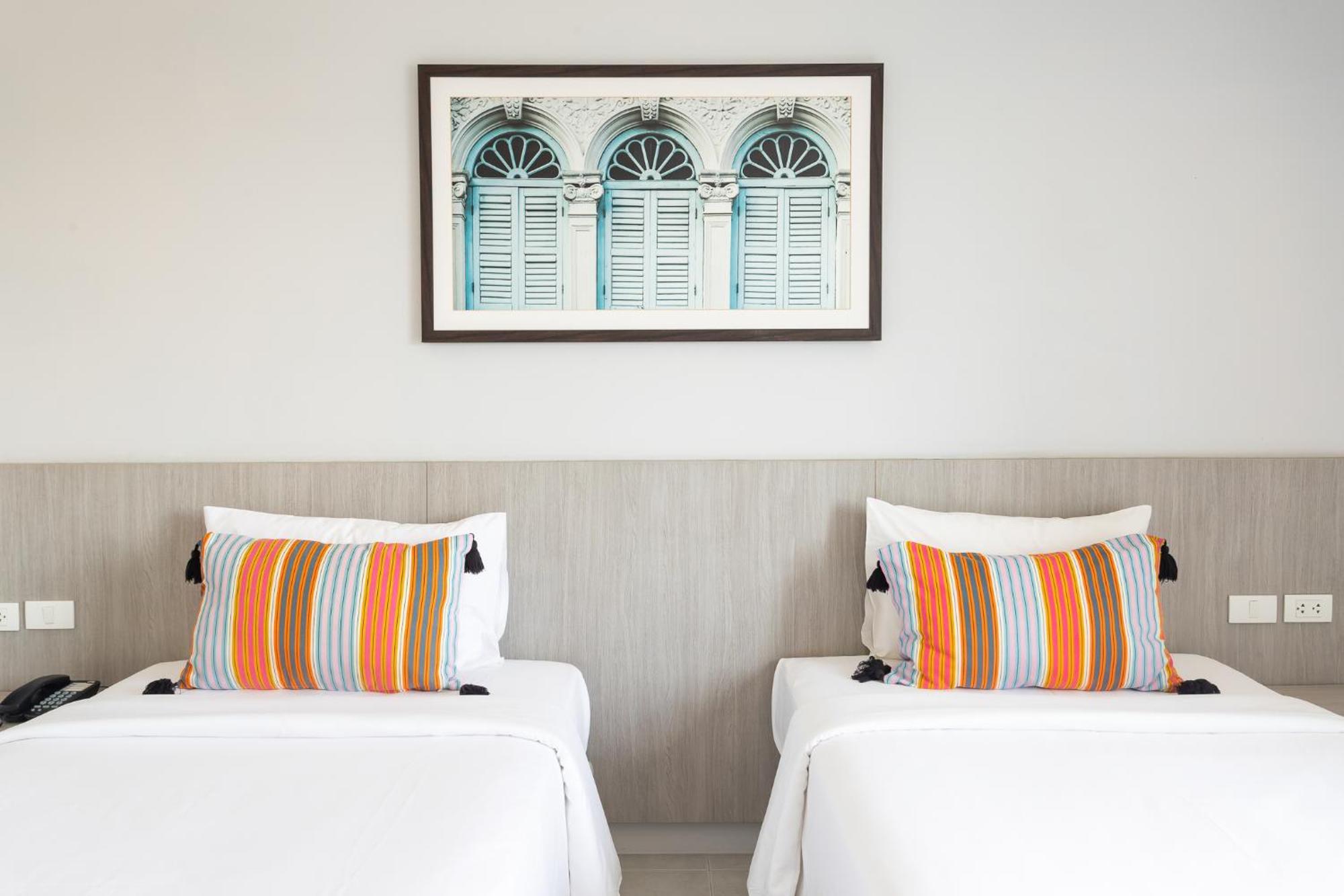 รีเซนต้าภูเก็ตสวนหลวง Hotel Phuket ภายนอก รูปภาพ